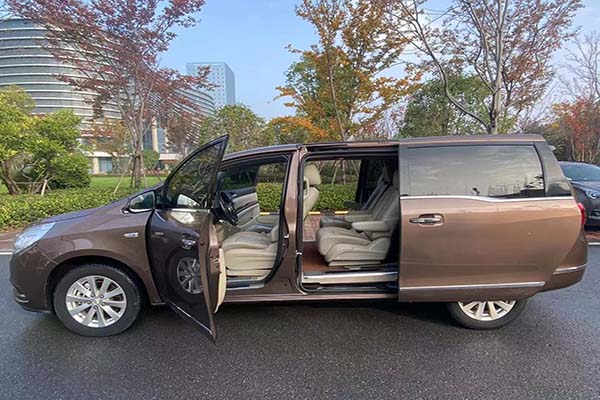 商務車 (1)